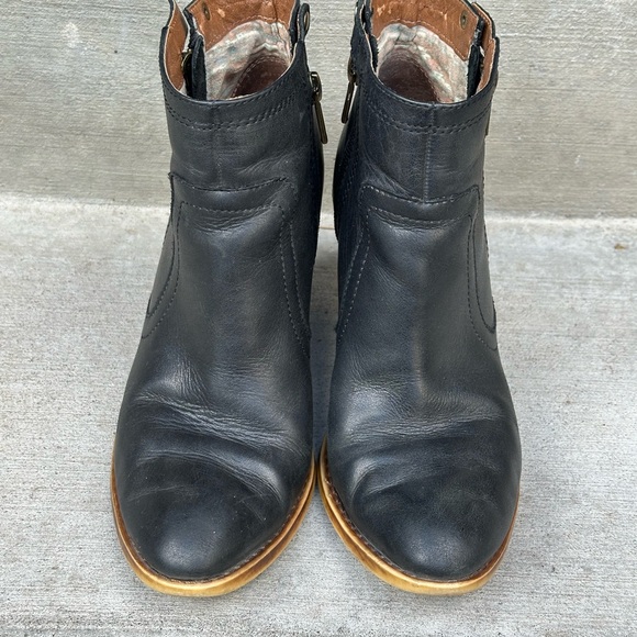 Lucky Brand Dual Zip Leather Ankle Boots Size 7.5/8 - Picture 5 of 9